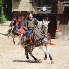 LA L&Eacute;GENDE DES CHEVALIERS SPECTACLE &Eacute;QUESTRE M&Eacute;DIEVAL