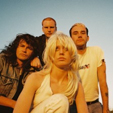 Amyl and The Sniffers